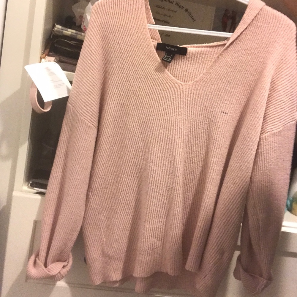 Pink over sized sweater with droop hood!